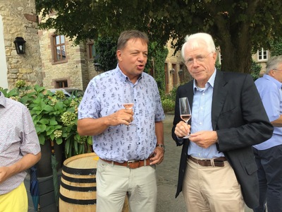 Bild Tee-Up Grillen 2022 - 04